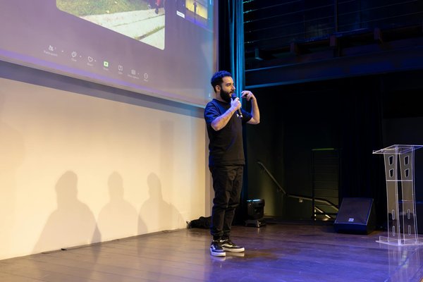 Quelles sont les techniques pour développer un jeu de puzzle basé sur les mathématiques avancées?